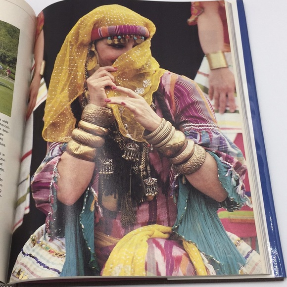 Ottawa A Contemporary Portrait By Jane Wilson Hardcover Book - Picture 7 of 9